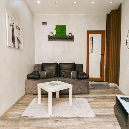 Velar 1Bdr Apartment Sofia Bagian luar foto
