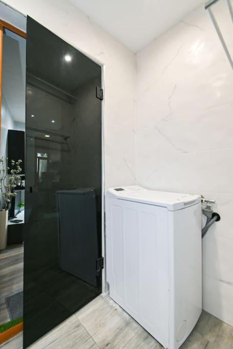Velar 1Bdr Apartment Sofia Bagian luar foto